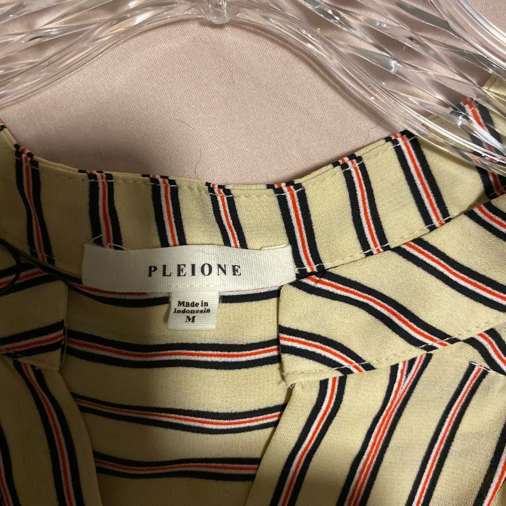 Blouse - Picture 3 of 3